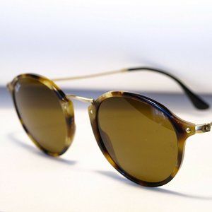 RAYBAN ROUND FLECK 2447 SUNGLASSES TORTOISE BROWN